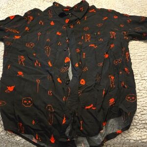 Men's Hot Topic Button Up Shirt